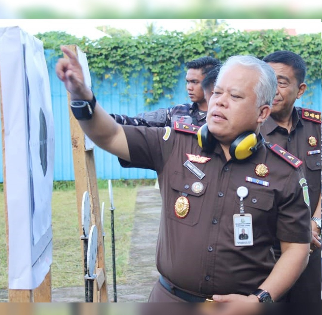 Sinergi Antara TNI Angkatan Laut dan Kejaksaan di Wilayah Nias Diperkuat Melalui Kegiatan Latihan Menembak Bersama